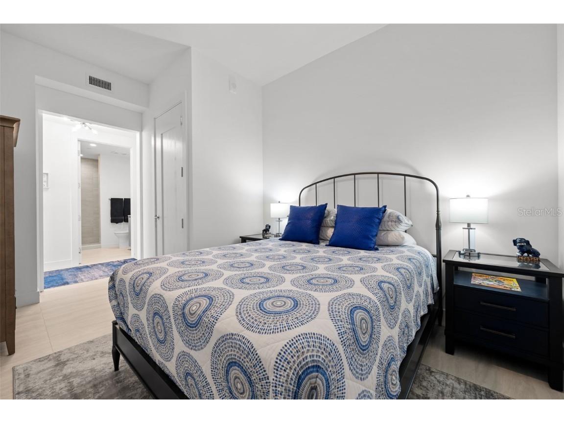 301 Quay Commons #1703 Sarasota FL 34236 A4657928 image48