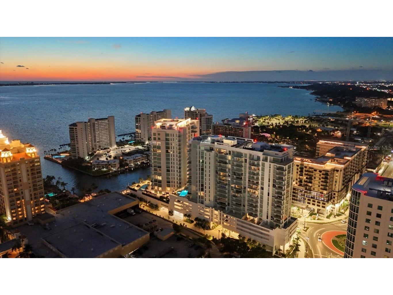 301 Quay Commons #1704 Sarasota FL 34236 - SARASOTA BAY A4662905 image1