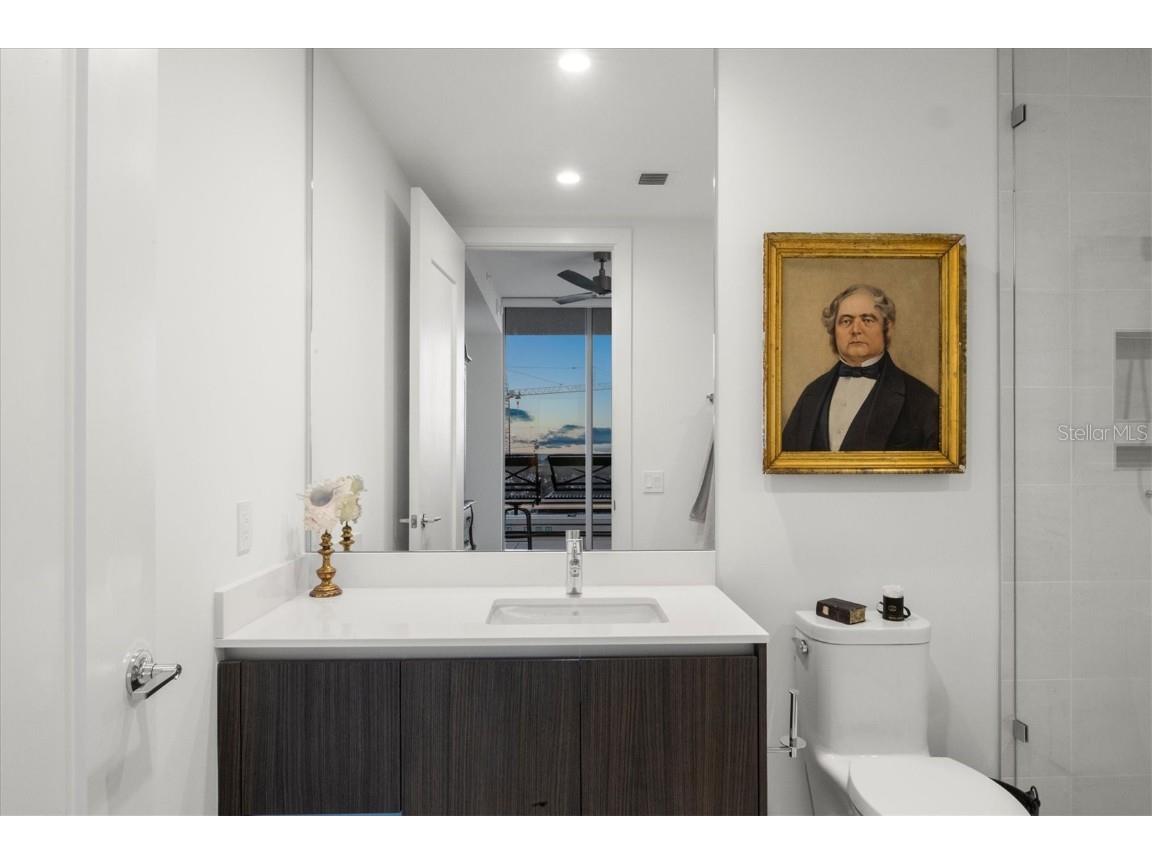 301 Quay Commons #1704 Sarasota FL 34236 - SARASOTA BAY A4662905 image25