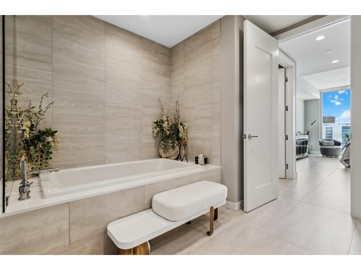 301 Quay Commons #1709 Sarasota FL 34236 A4650966 image55