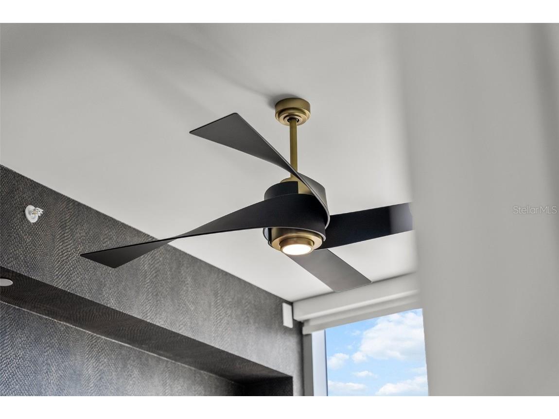 301 Quay Commons #1709 Sarasota FL 34236 A4650966 image64