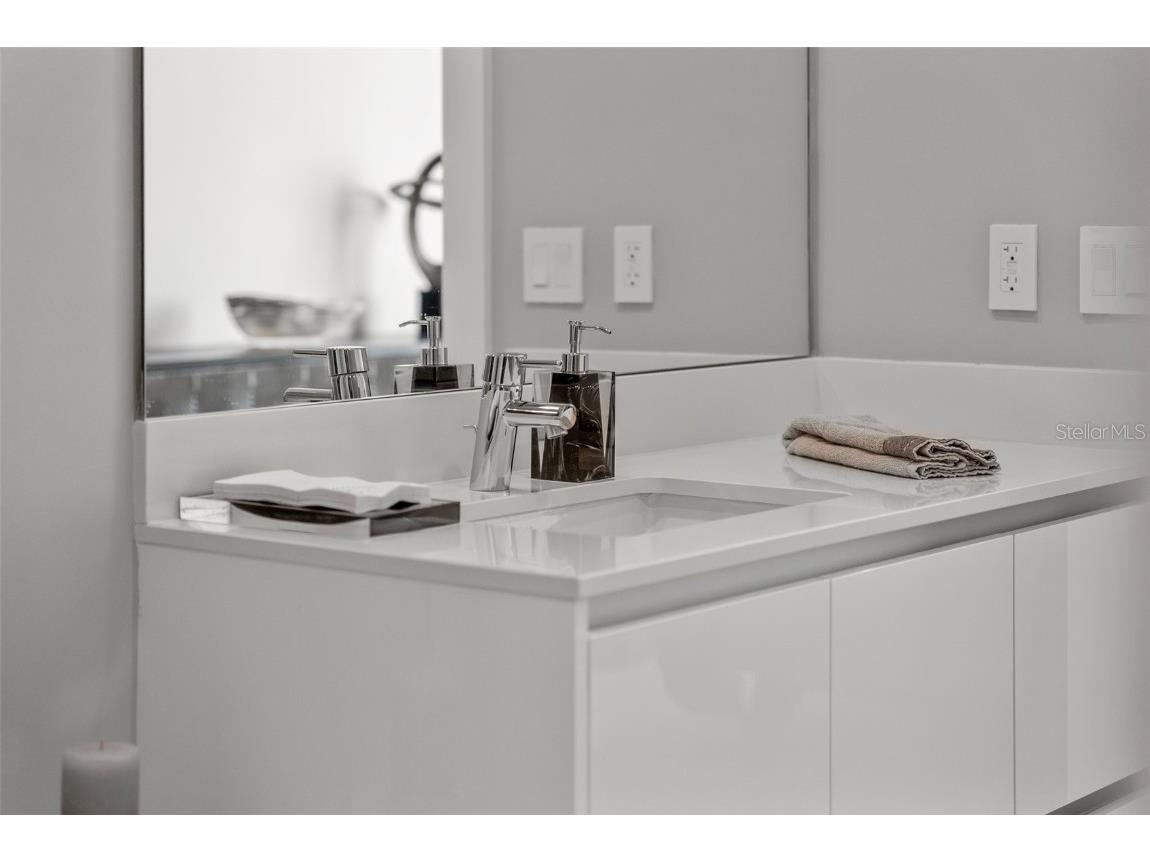 301 Quay Commons #1709 Sarasota FL 34236 A4650966 image72