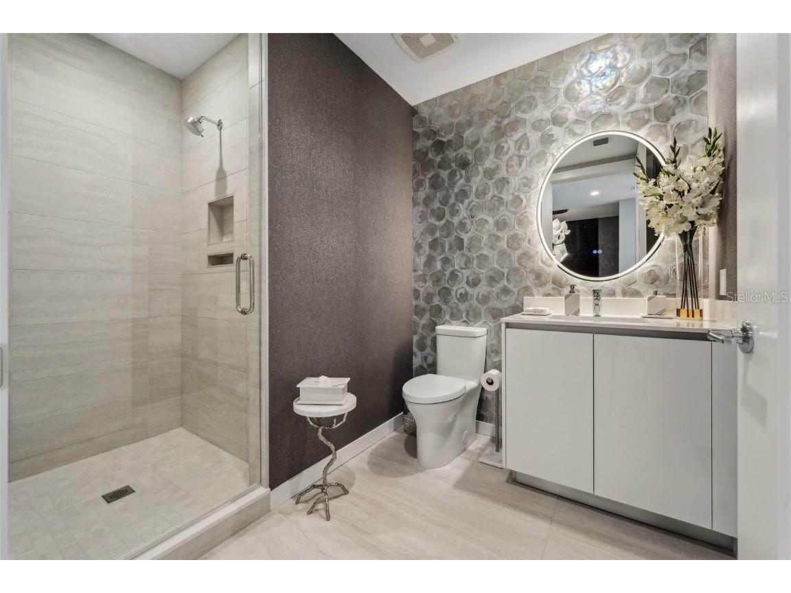 301 Quay Commons #1709 Sarasota FL 34236 A4650966 image81