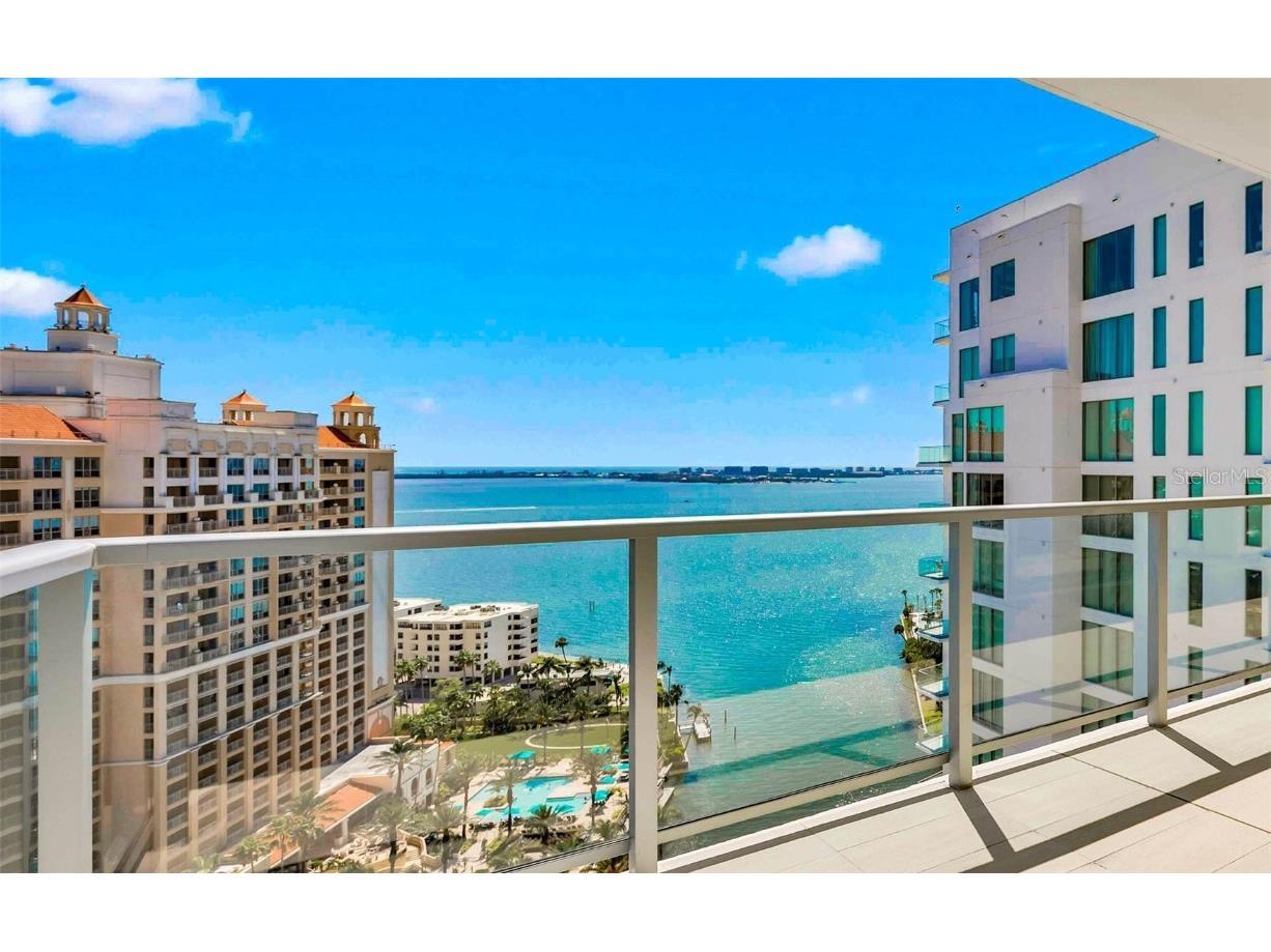 301 Quay Commons #1711 Sarasota FL 34236 A4652453 image1