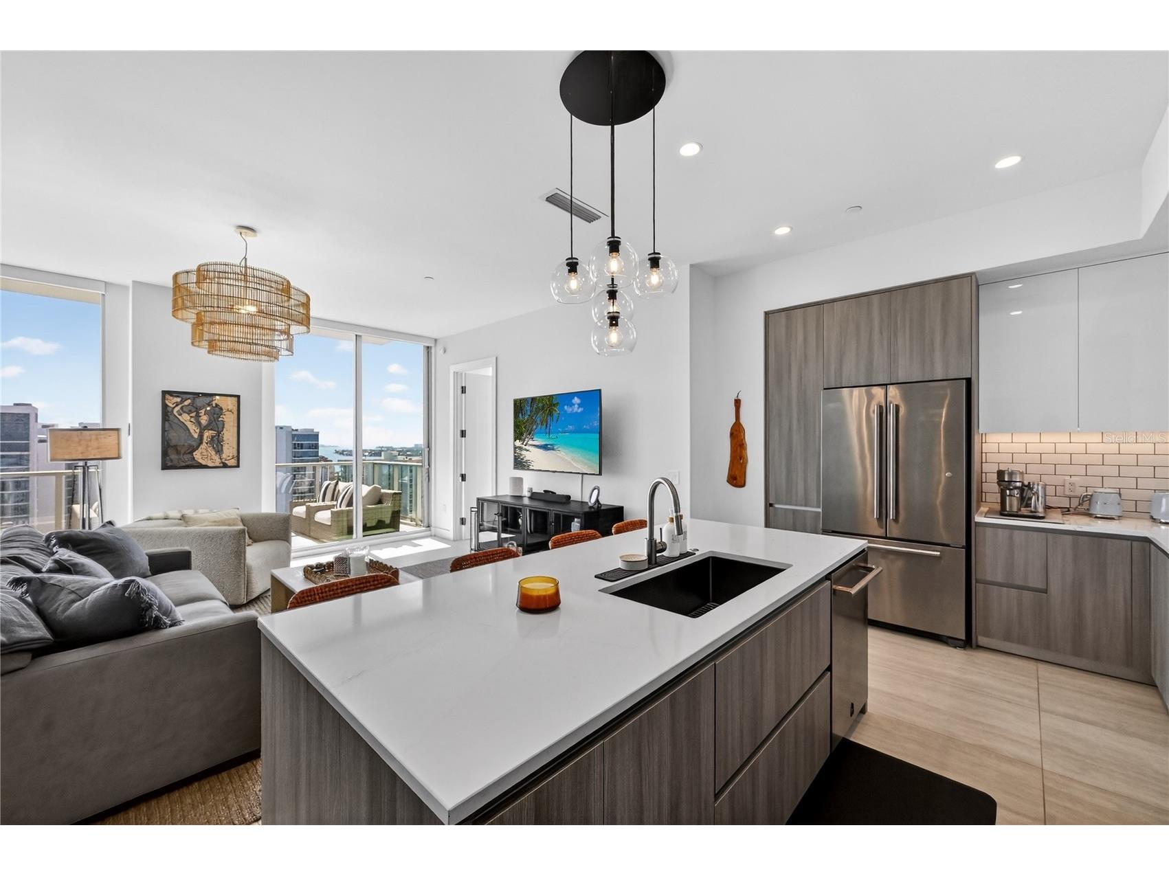 301 Quay Commons #1807 Sarasota FL 34236 A4676742 image14