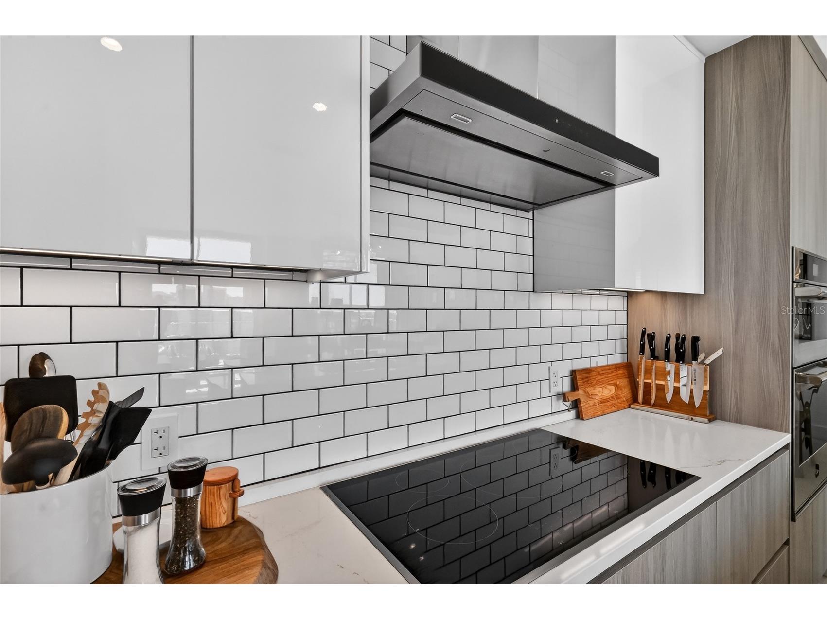 301 Quay Commons #1807 Sarasota FL 34236 A4676742 image16