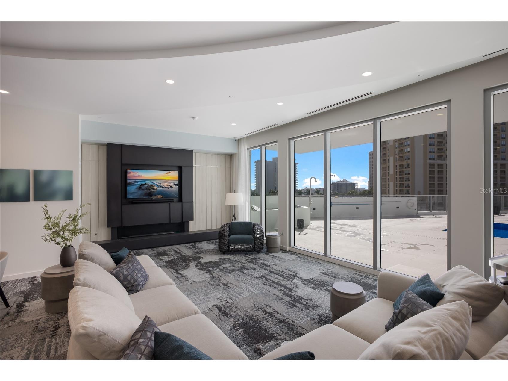 301 Quay Commons #1807 Sarasota FL 34236 A4676742 image33