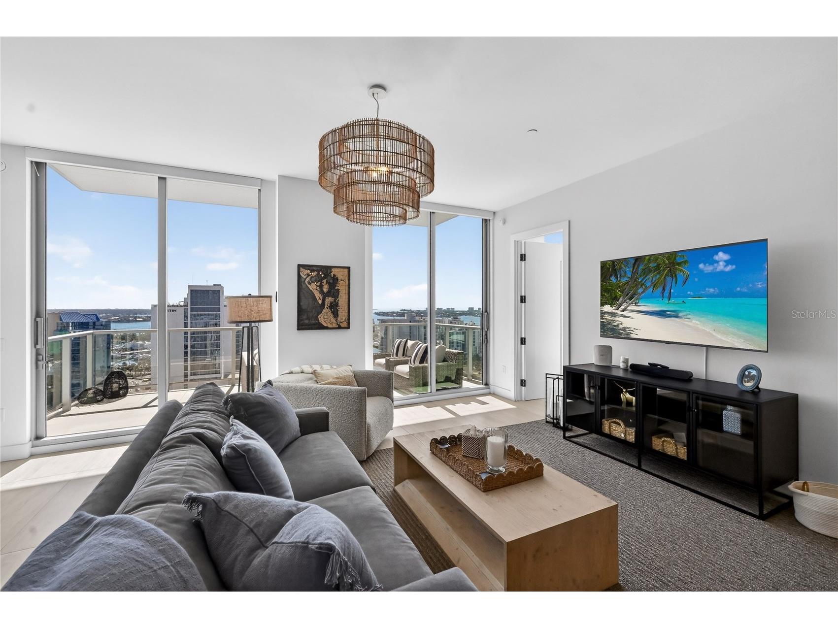 301 Quay Commons #1807 Sarasota FL 34236 A4676742 image7