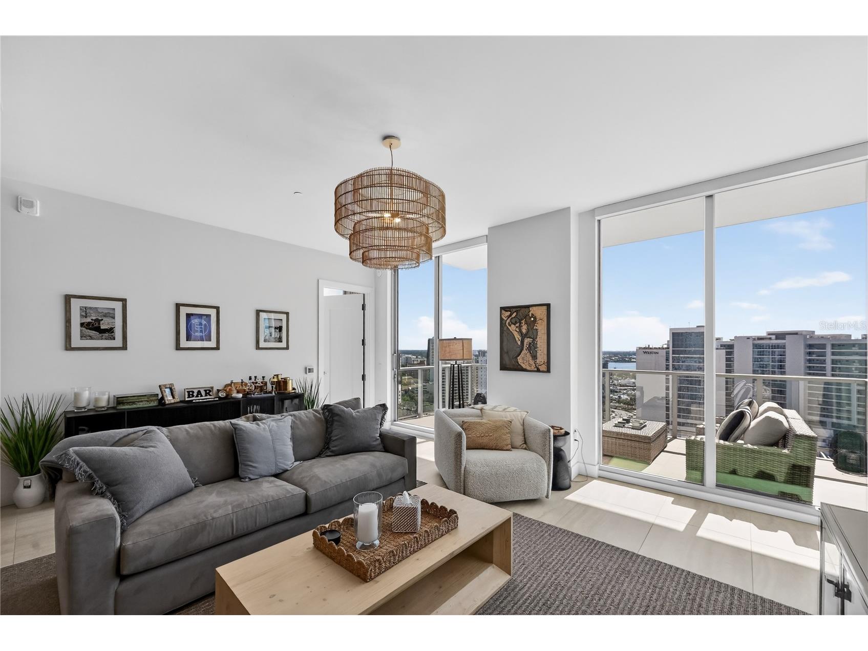 301 Quay Commons #1807 Sarasota FL 34236 A4676742 image8