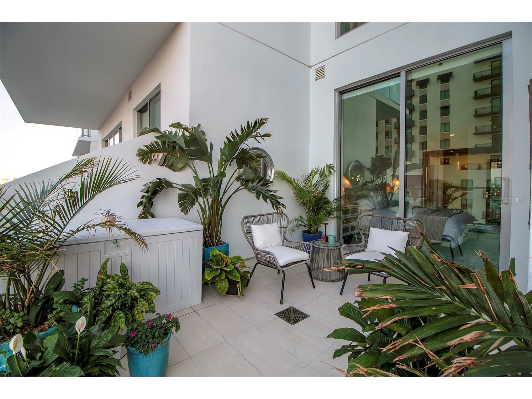 301 Quay Commons #503 Sarasota FL 34236 A4666387 image25