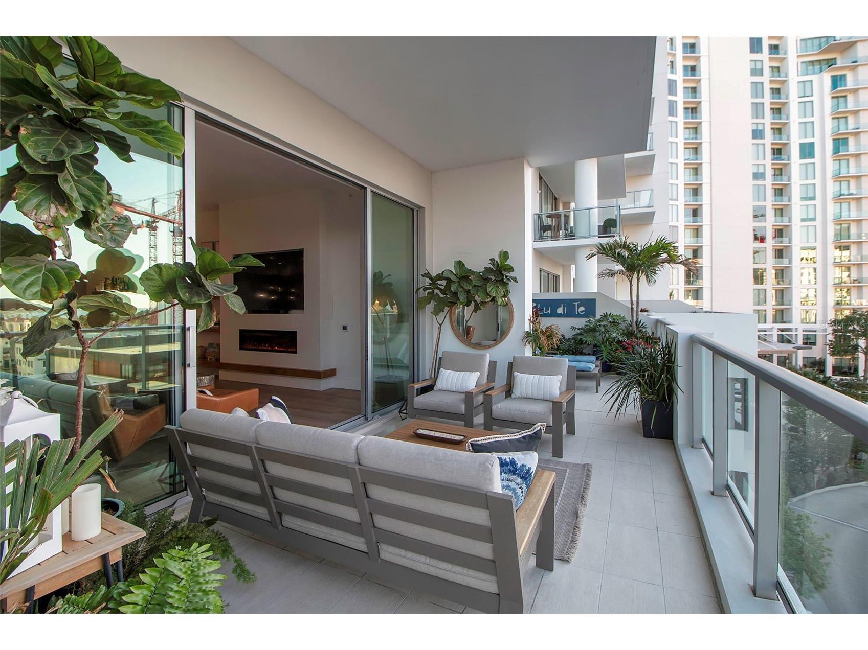 301 Quay Commons #503 Sarasota FL 34236 A4666387 image26