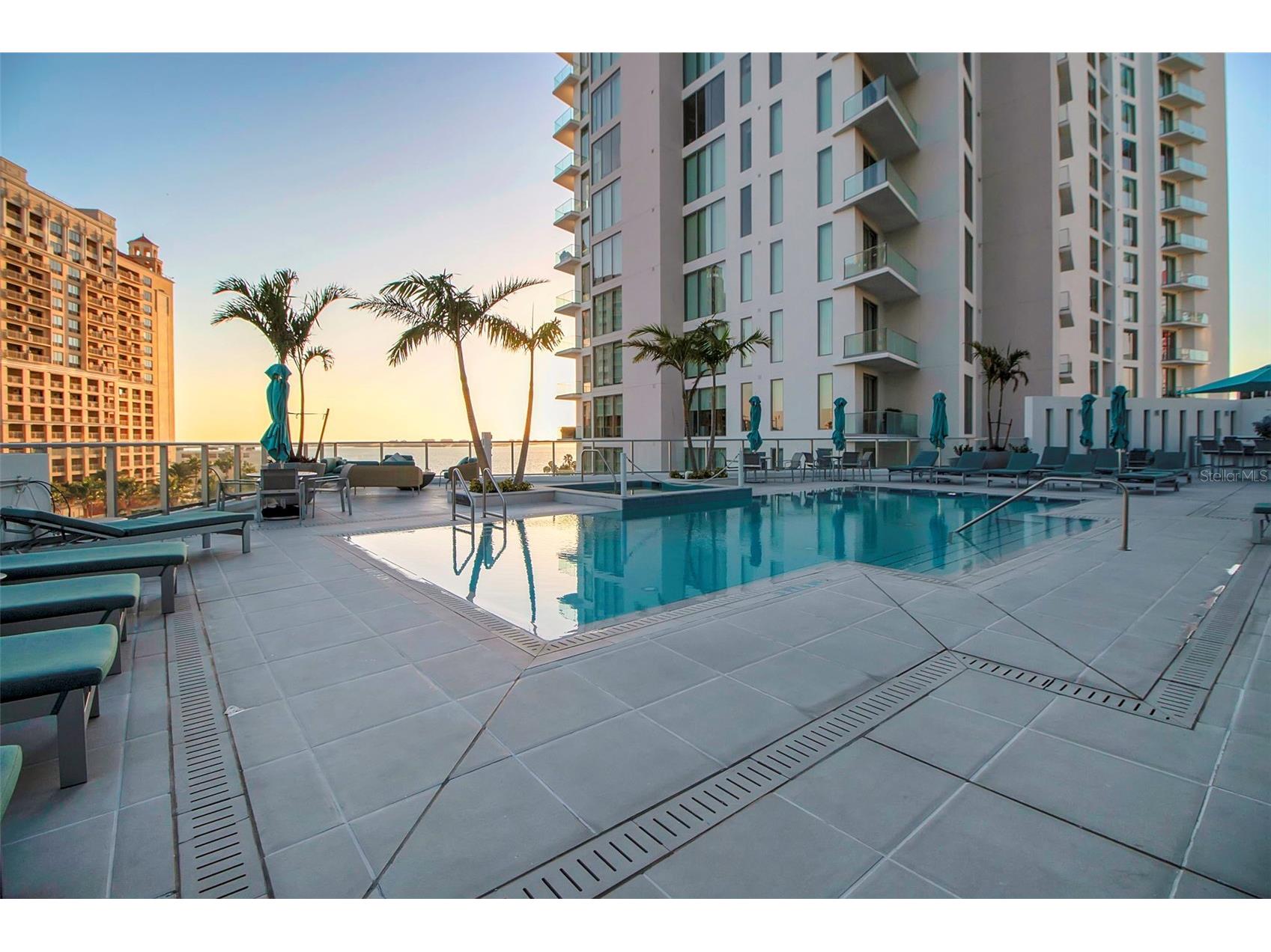 301 Quay Commons #503 Sarasota FL 34236 A4666387 image28