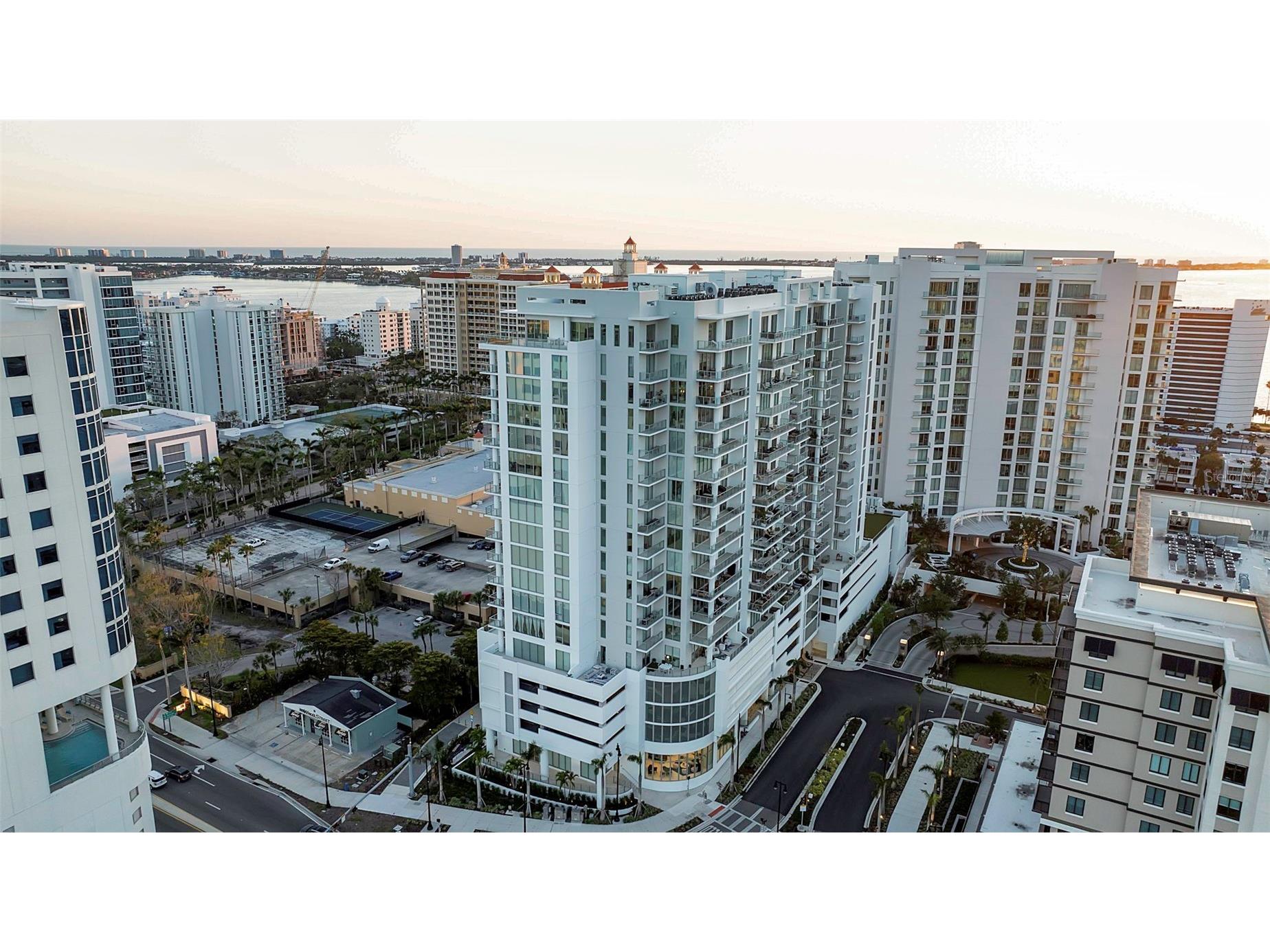 301 Quay Commons #503 Sarasota FL 34236 A4666387 image33