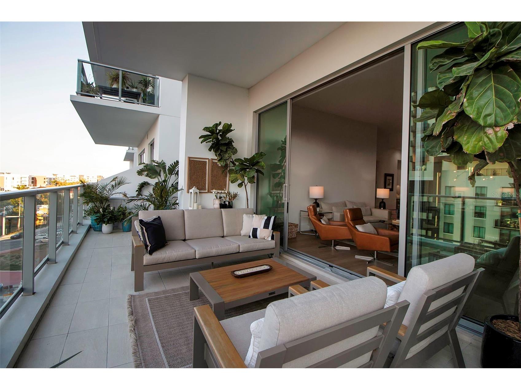 301 Quay Commons #503 Sarasota FL 34236 A4666387 image64