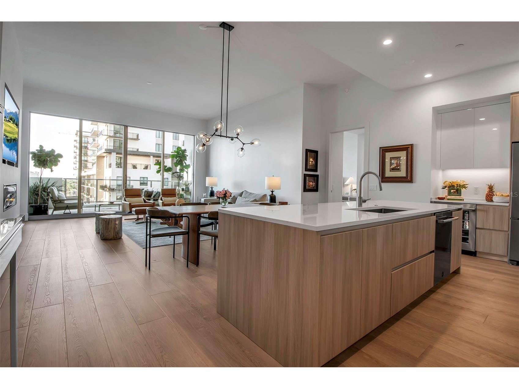 301 Quay Commons #503 Sarasota FL 34236 A4666387 image8