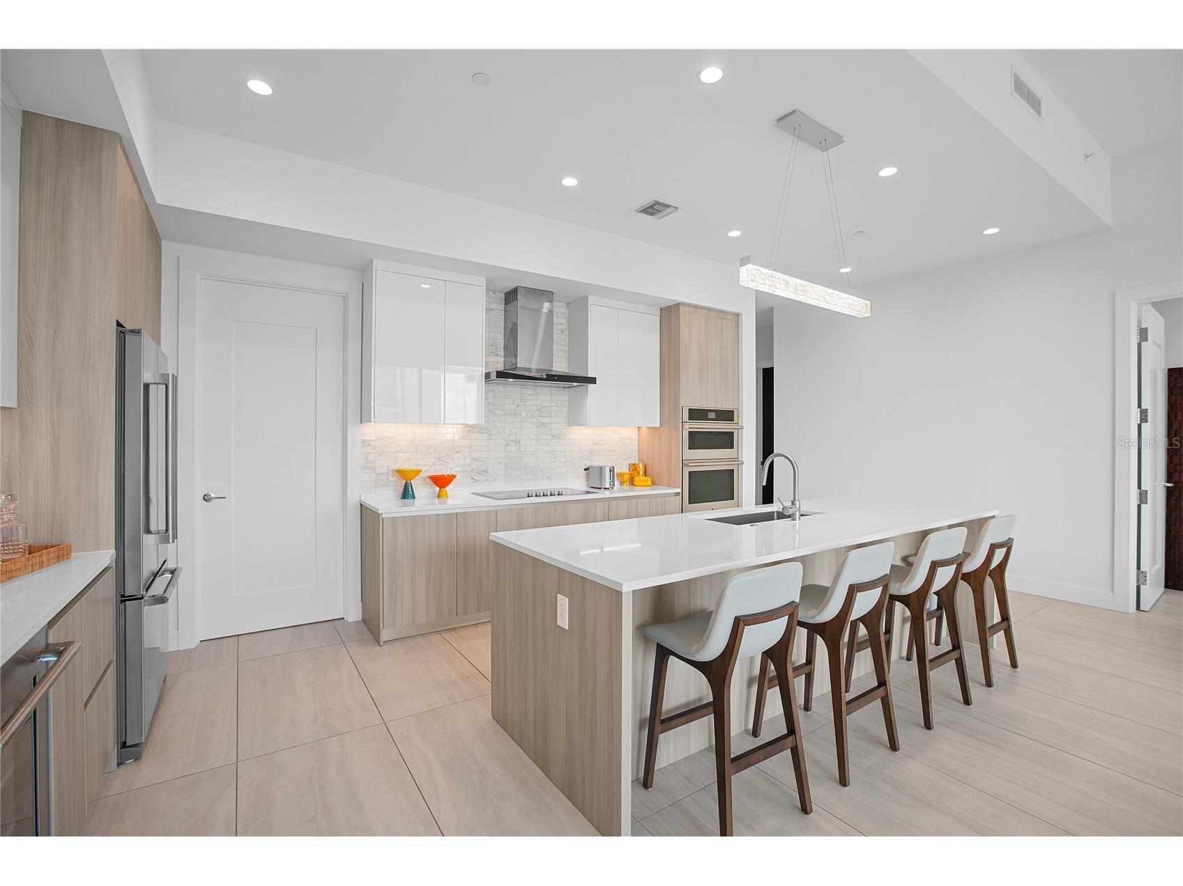 301 Quay Commons #509 Sarasota FL 34236 A4685046 image11