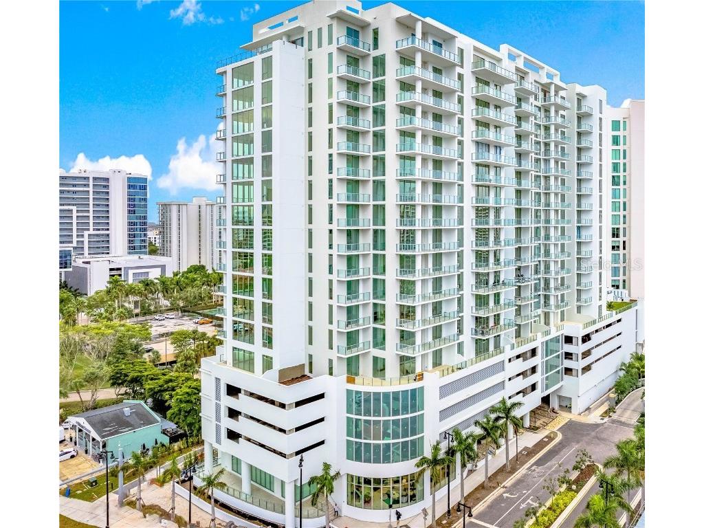 301 Quay Commons #601 Sarasota FL 34236 A4590075 image1