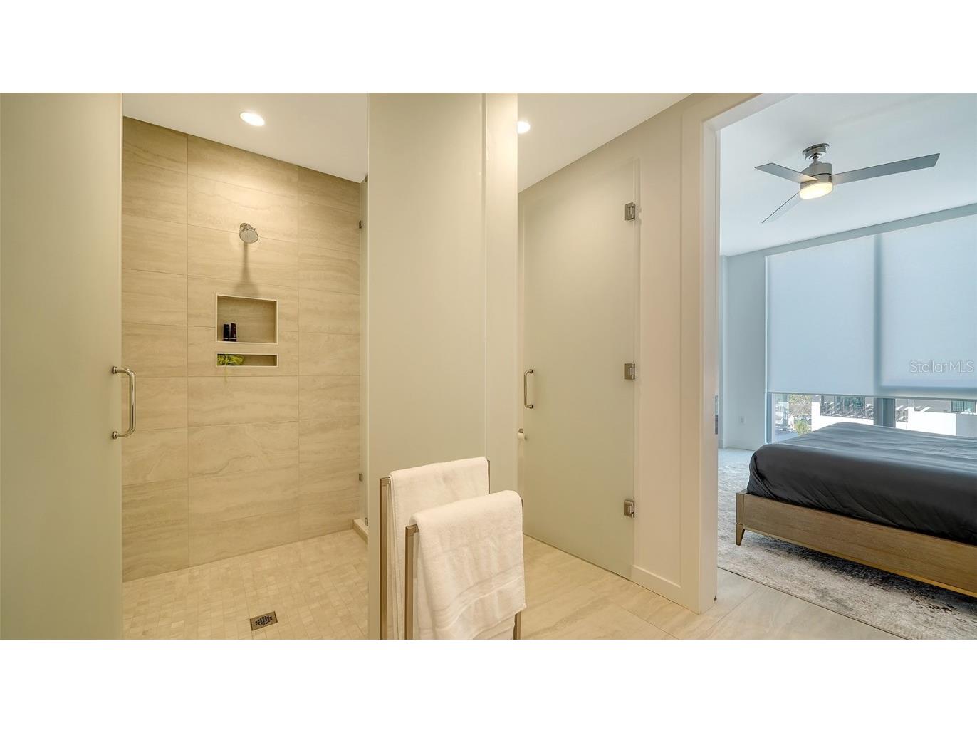 301 Quay Commons Drive #704 Sarasota FL 34236 A4591618 image28