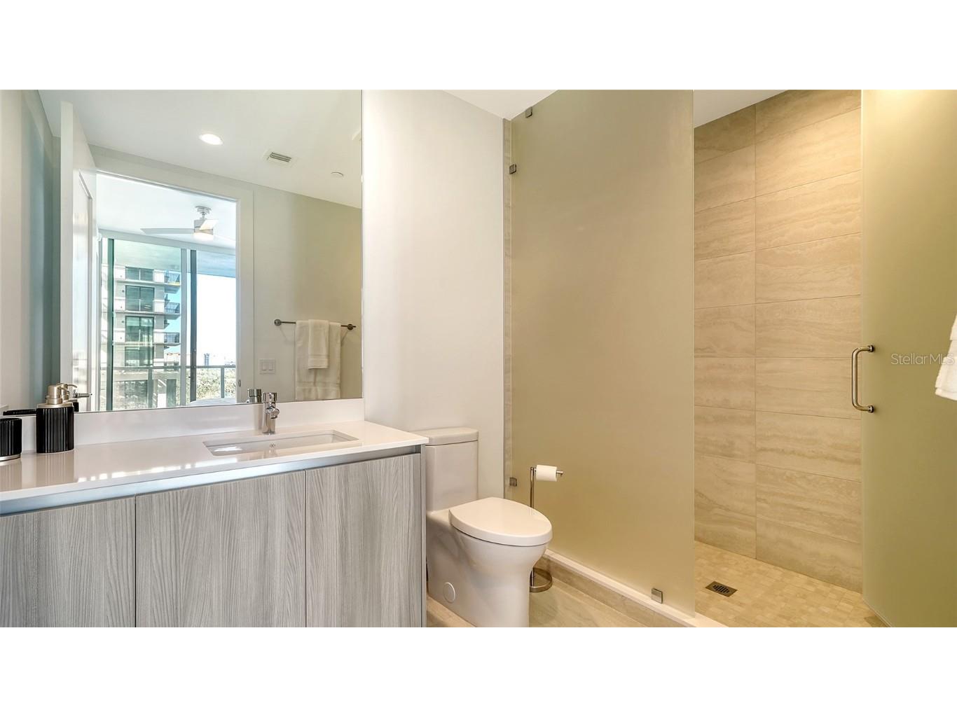 301 Quay Commons Drive #704 Sarasota FL 34236 A4591618 image32