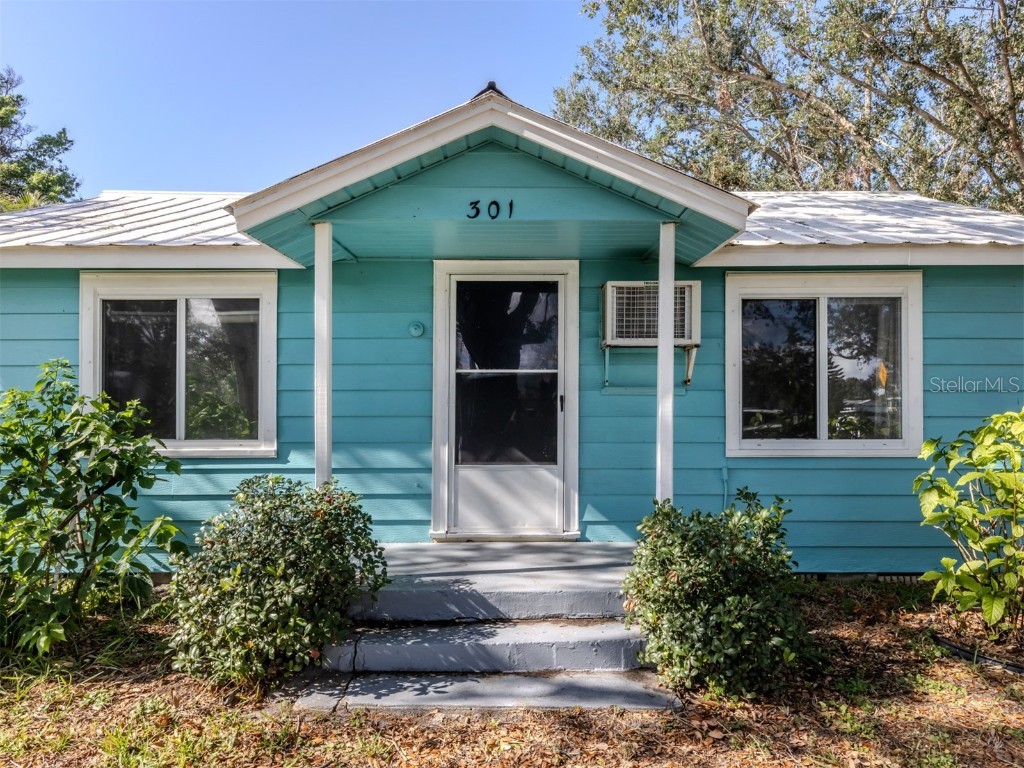301 River Boulevard S Nokomis FL 34275 N6136177 image1