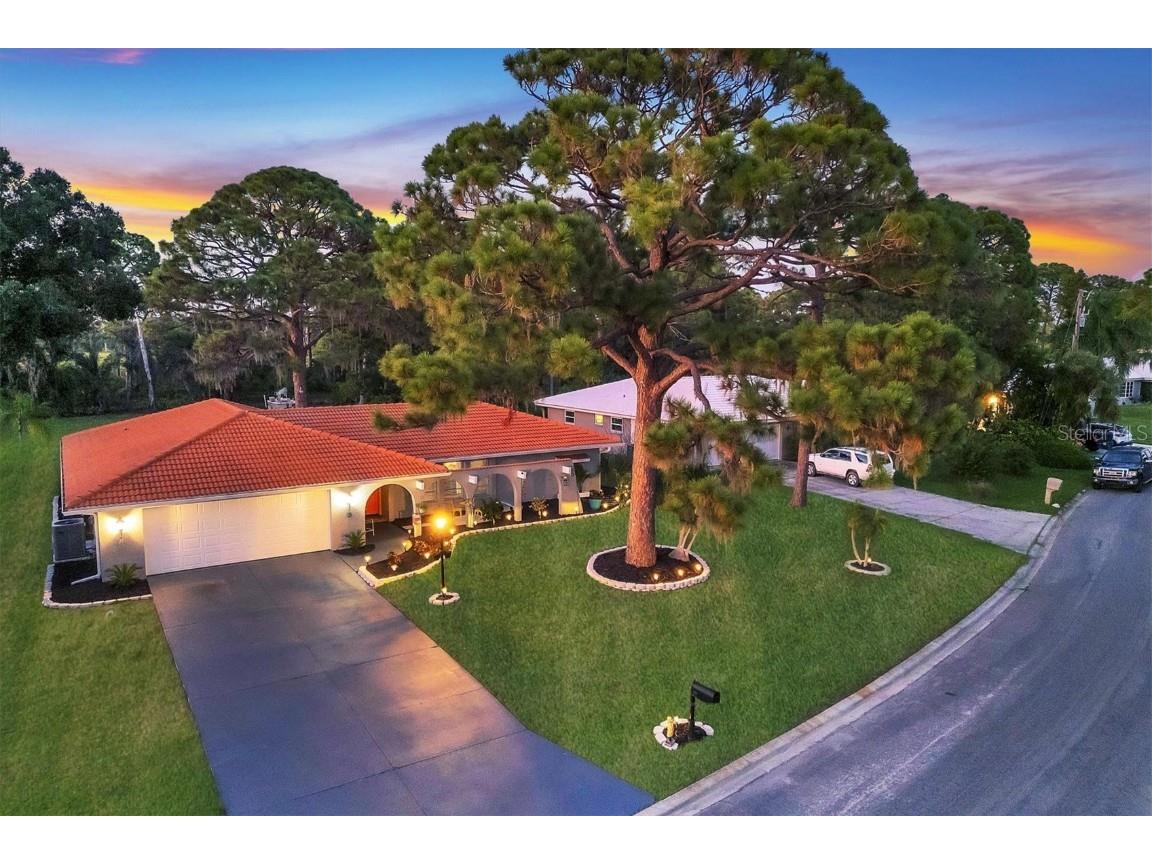301 Rubens Drive Nokomis FL 34275 A4624013 image1