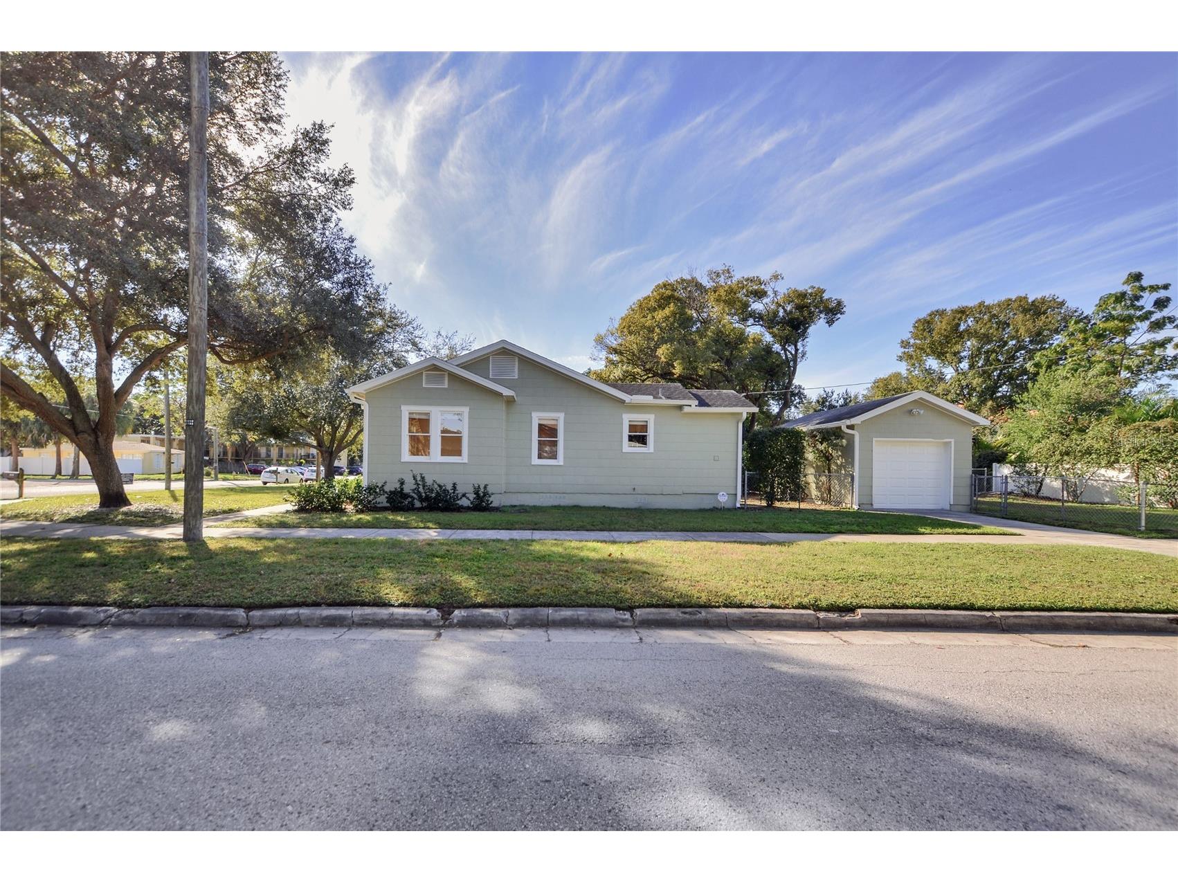 301 S Audubon. Avenue Tampa FL 33609 TB8490790 image10