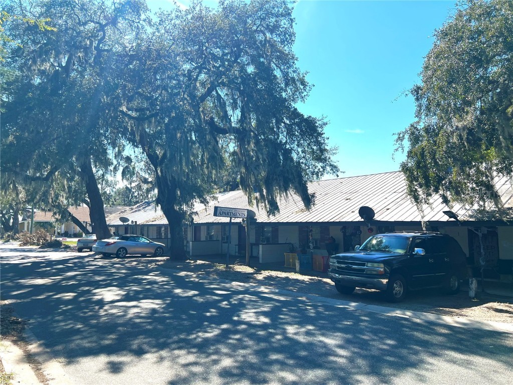 301 S East Street Leesburg FL 34748 O6253611 image2