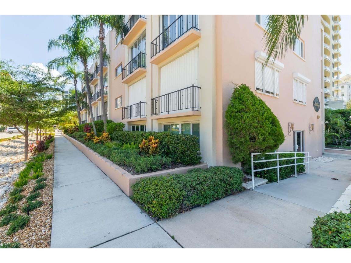 301 S Gulfstream Avenue #103 Sarasota FL 34236 - MARINA JACK BAYFRONT A4562258 image1
