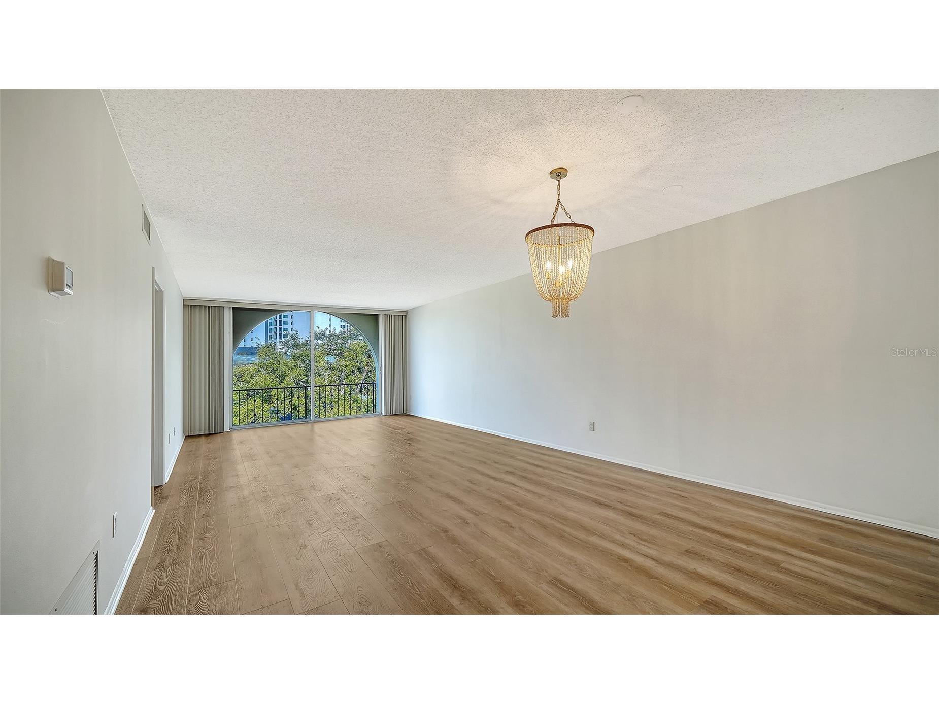 301 S Gulfstream Avenue #303 Sarasota FL 34236 A4682406 image6