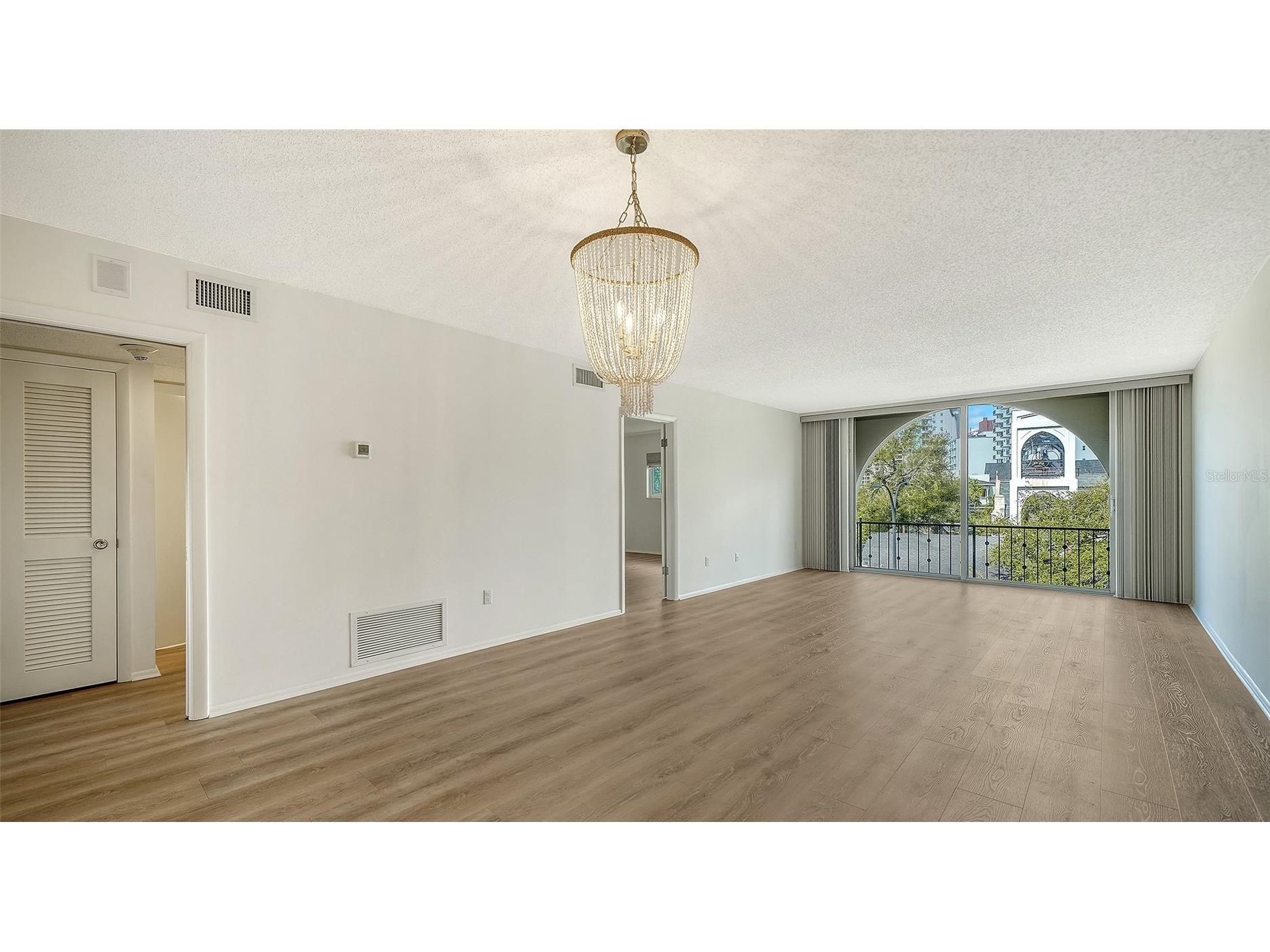 301 S Gulfstream Avenue #303 Sarasota FL 34236 A4682406 image7