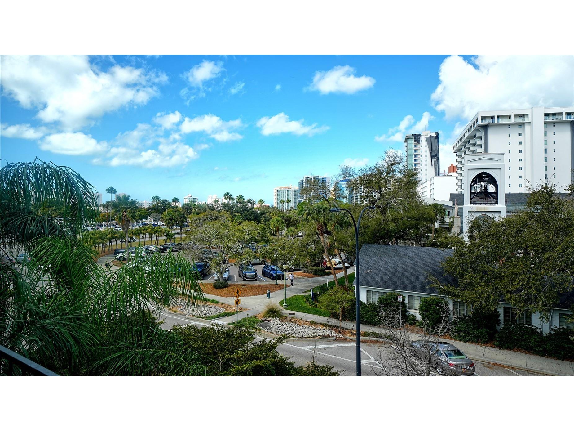 301 S Gulfstream Avenue #303 Sarasota FL 34236 A4682406 image9