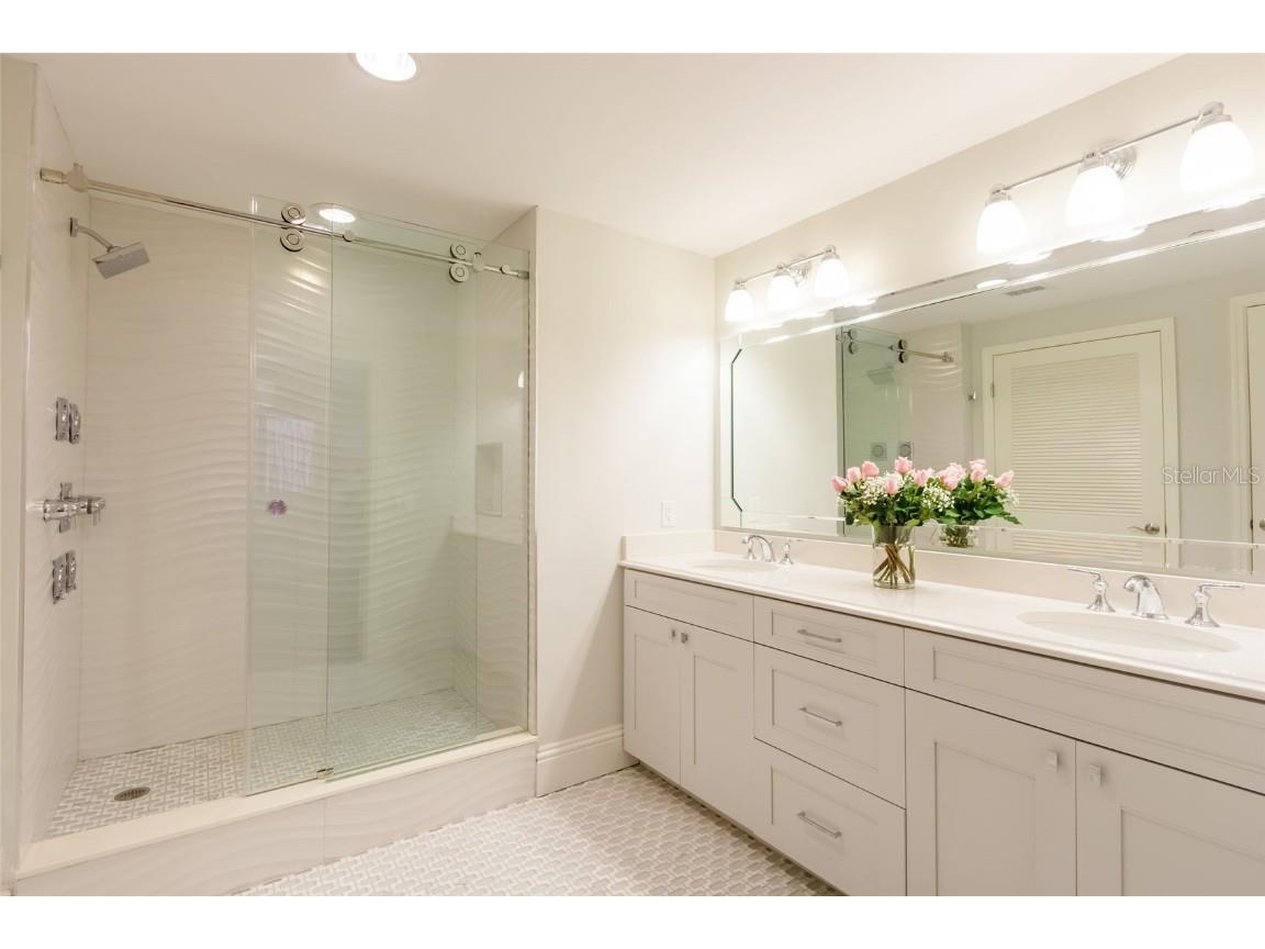 301 S Gulfview Boulevard #304 Clearwater Beach FL 33767 TB8384513 image39