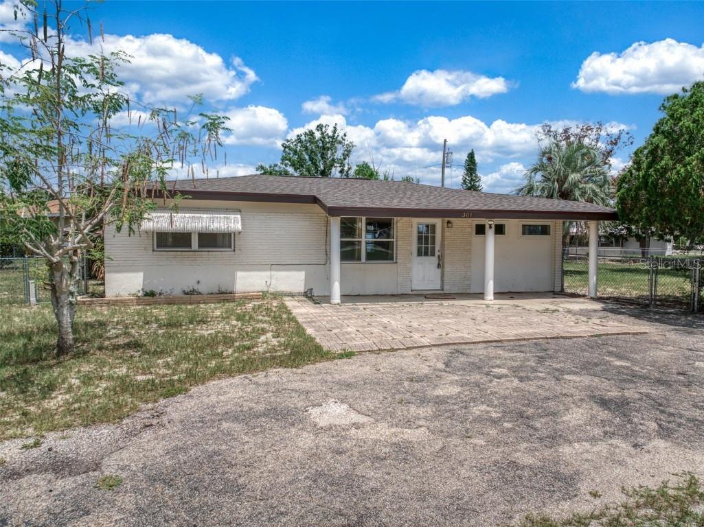 301 Swallow Avenue Sebring FL 33870 P4931195 image1