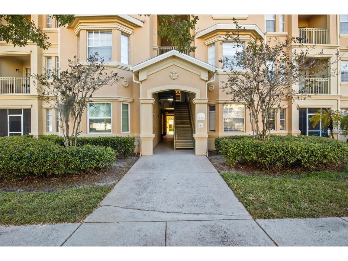 301 Terrace Ridge Circle #301 Davenport FL 33896 P4937105 image1