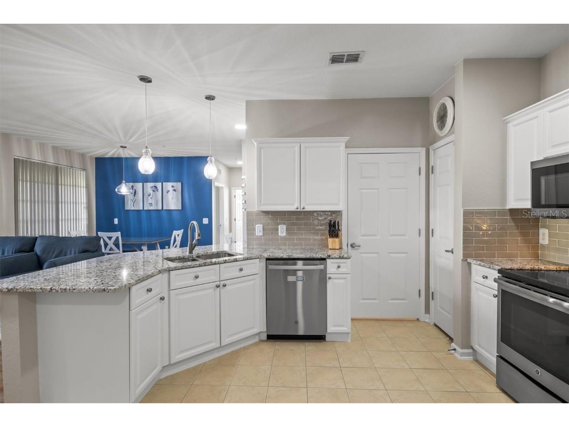 301 Terrace Ridge Circle #301 Davenport FL 33896 P4937105 image10