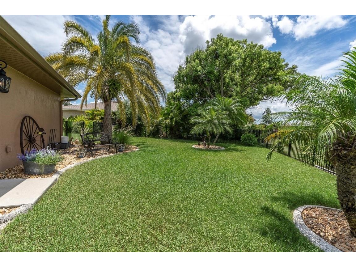 301 Thorn Hill Place Sun City Center FL 33573 C7515255 image34