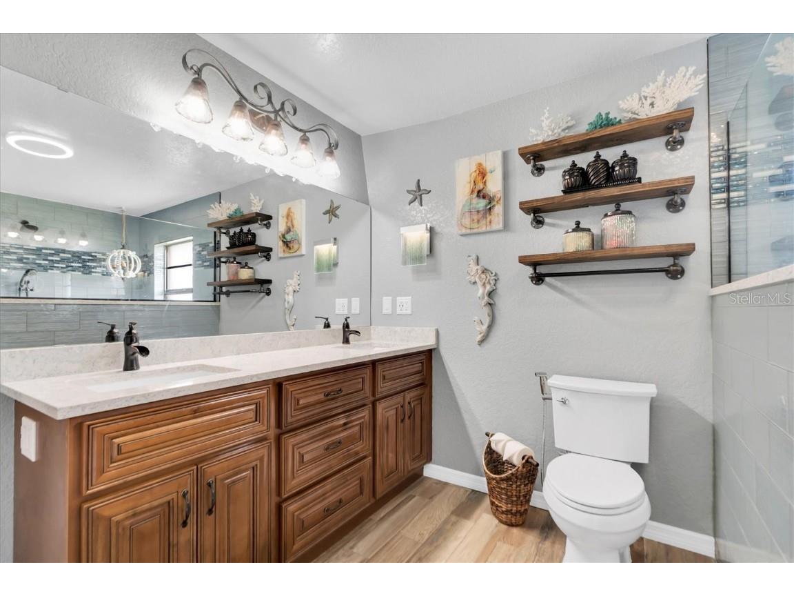 301 Thorn Hill Place Sun City Center FL 33573 C7515255 image9