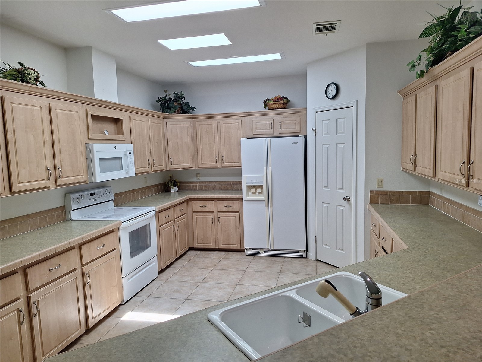 301 Water Landing Drive Oak Hill FL 32759 NS1088621 image15