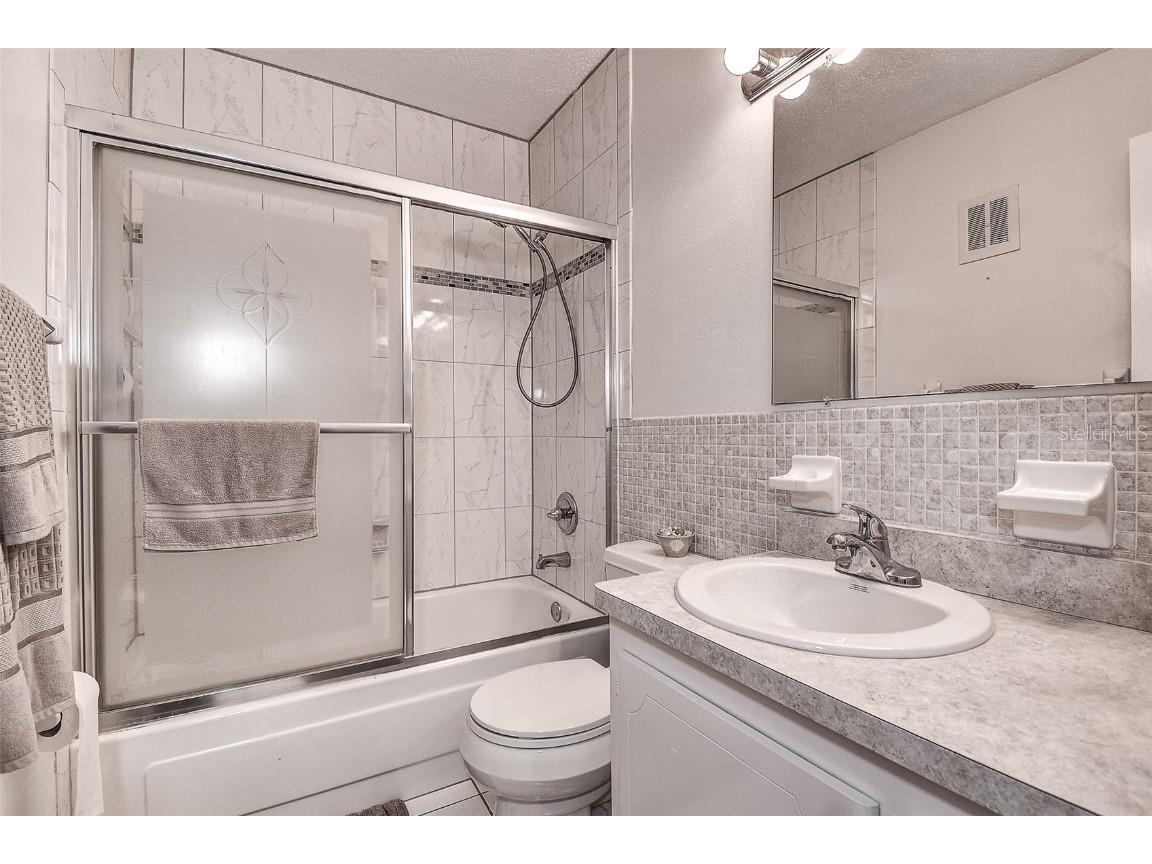 3010 59th Street S #301 Gulfport FL 33707 TB8458044 image24