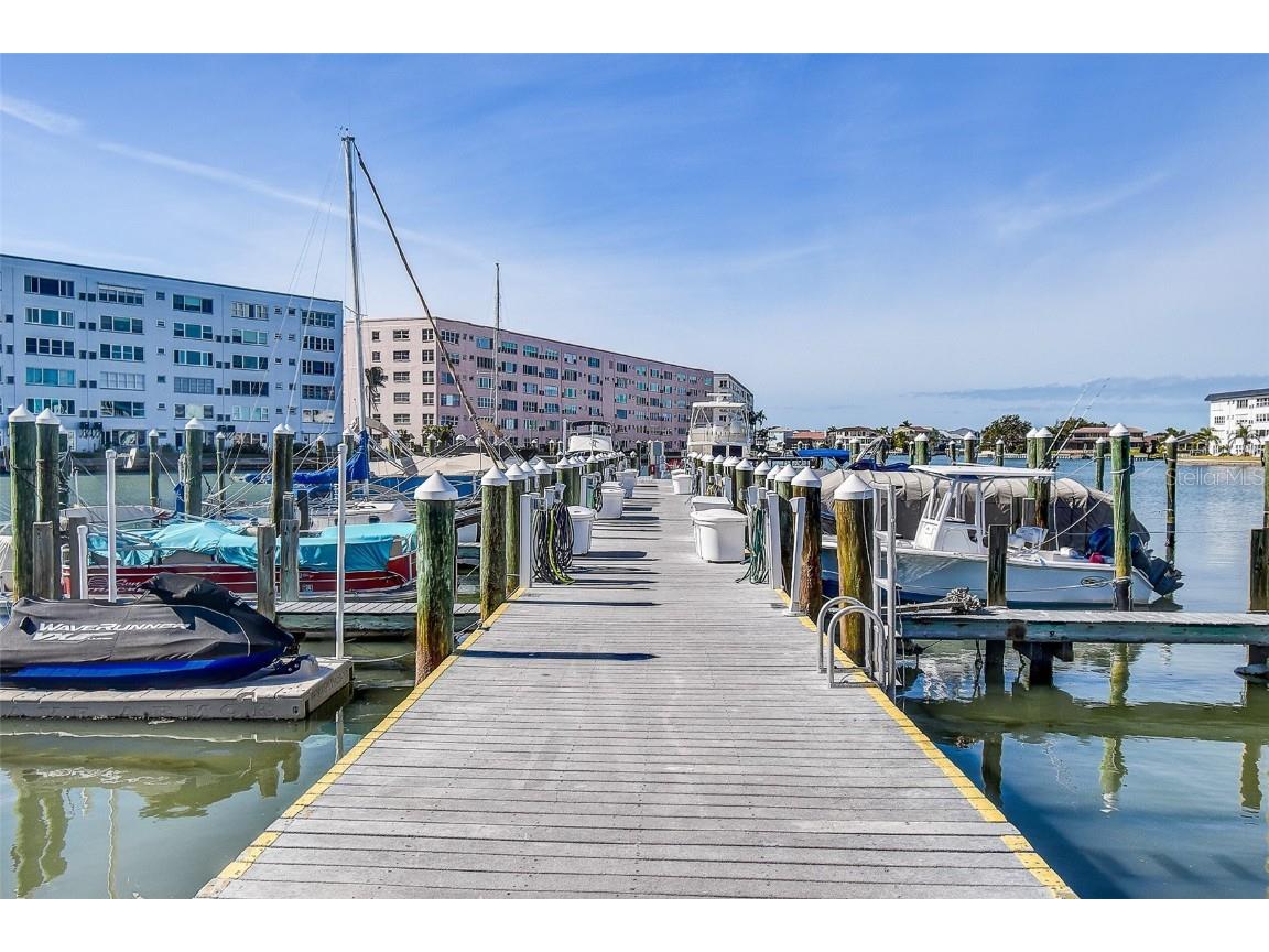 3010 59th Street S #301 Gulfport FL 33707 TB8458044 image28