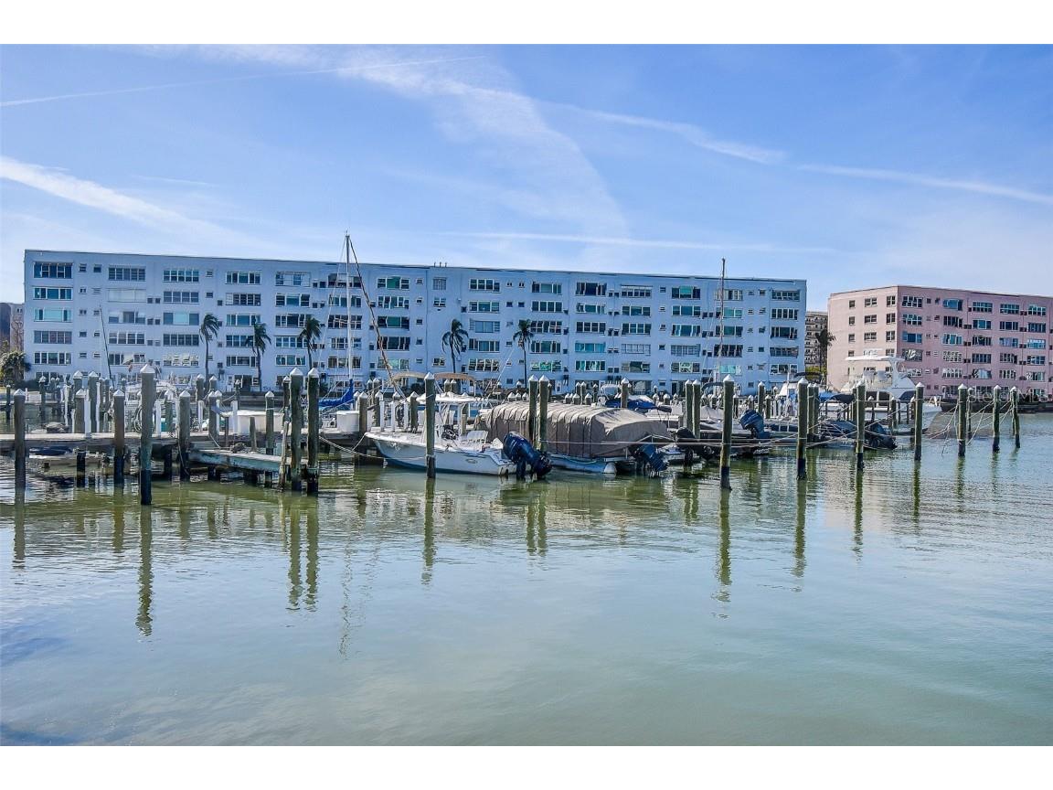 3010 59th Street S #301 Gulfport FL 33707 TB8458044 image29