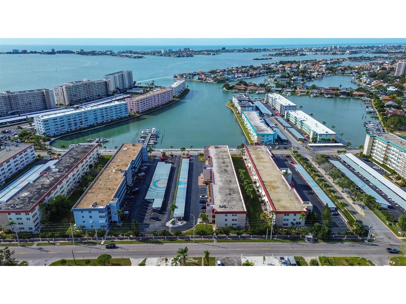 3010 59th Street S #301 Gulfport FL 33707 TB8458044 image33