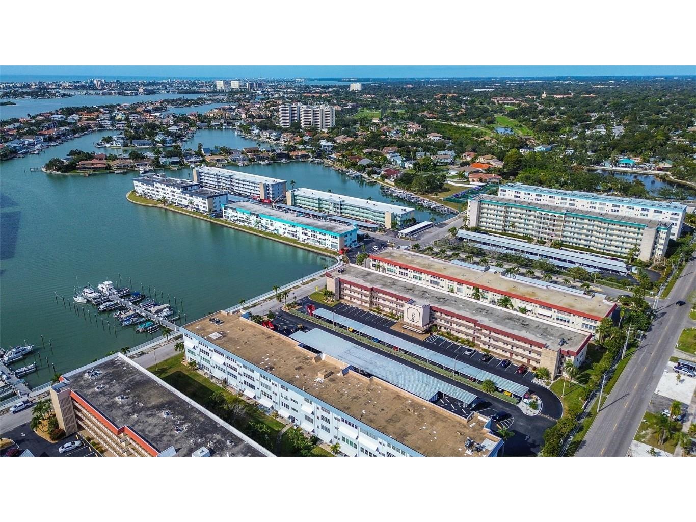 3010 59th Street S #301 Gulfport FL 33707 TB8458044 image34