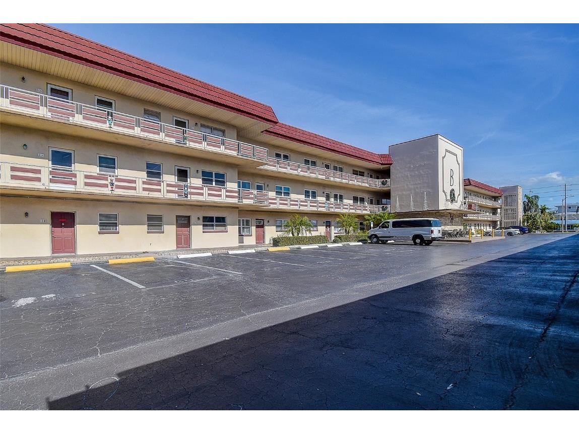 3010 59th Street S #301 Gulfport FL 33707 TB8458044 image36