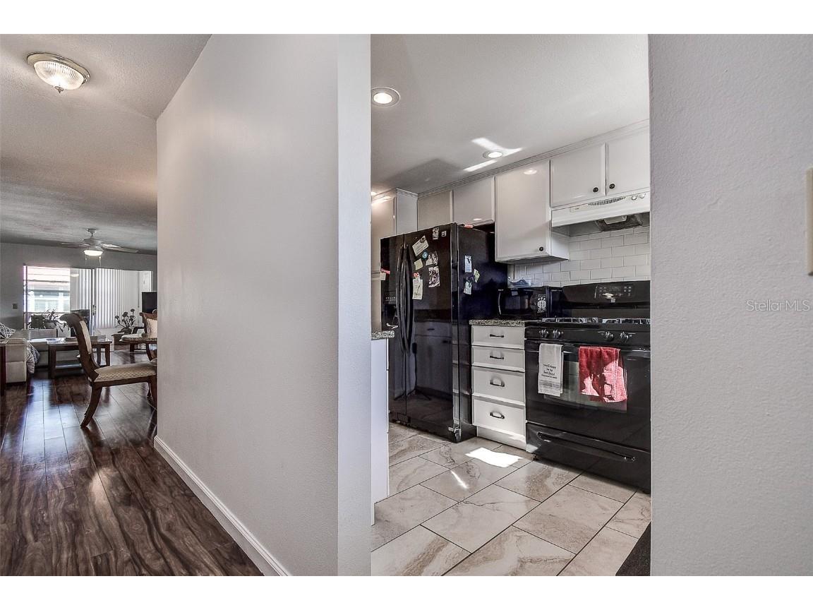 3010 59th Street S #301 Gulfport FL 33707 TB8458044 image8