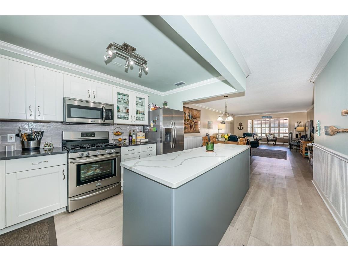 3010 59th Street S #302 Gulfport FL 33707 TB8456837 image10