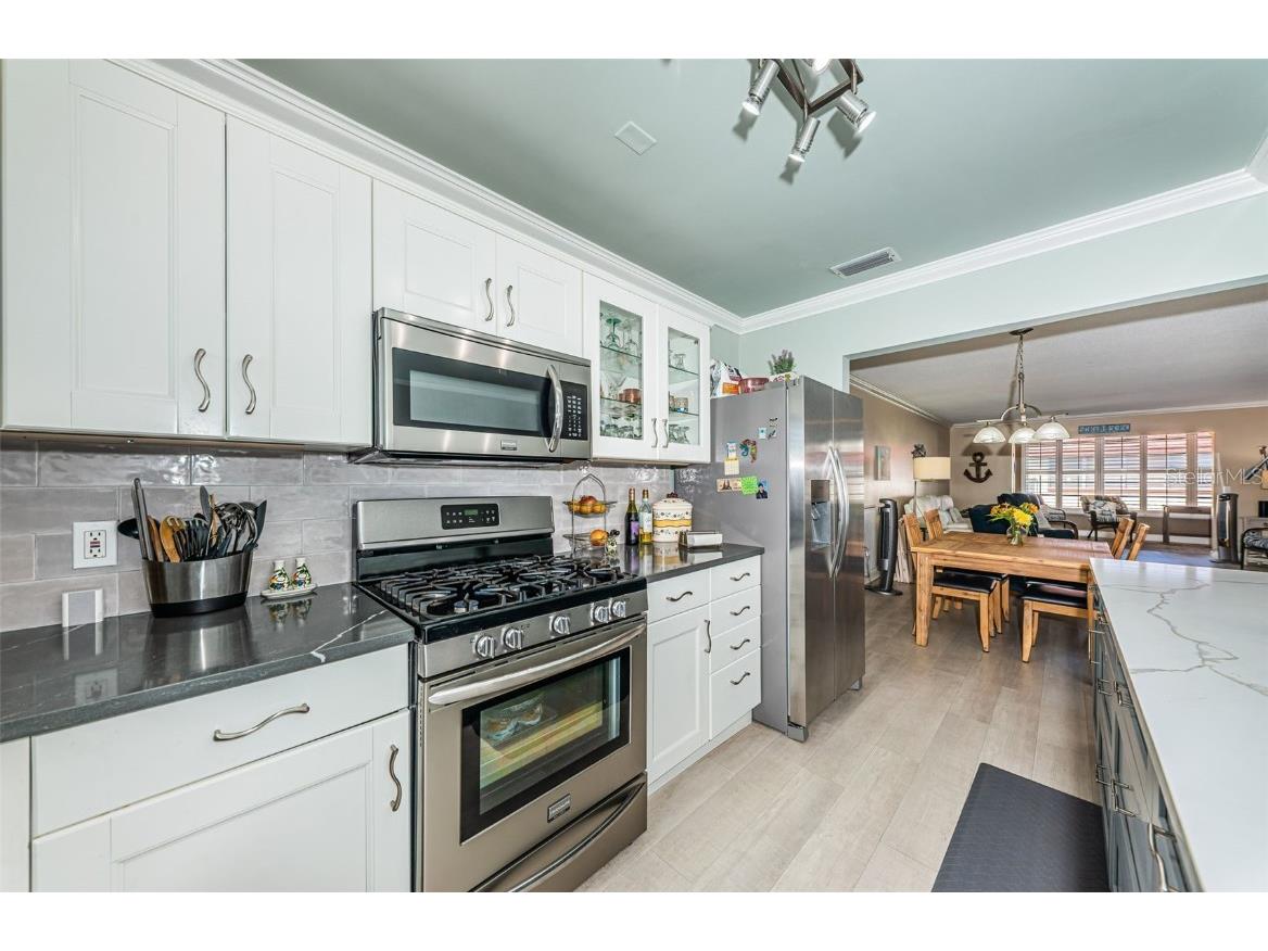 3010 59th Street S #302 Gulfport FL 33707 TB8456837 image11