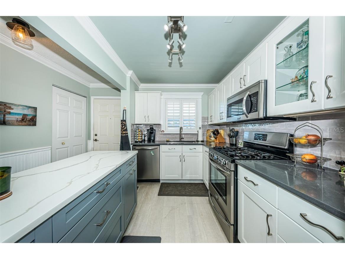 3010 59th Street S #302 Gulfport FL 33707 TB8456837 image12