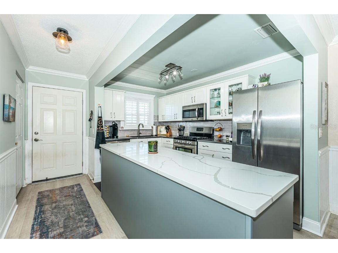 3010 59th Street S #302 Gulfport FL 33707 TB8456837 image14