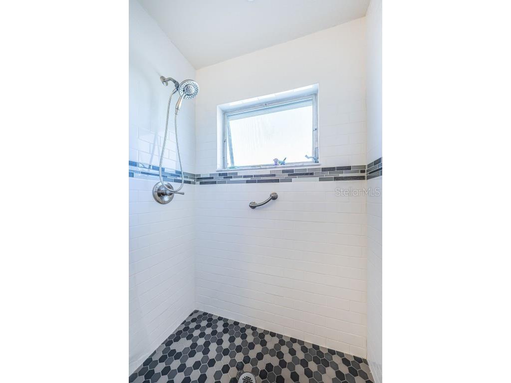 3010 59th Street S #302 Gulfport FL 33707 TB8456837 image27